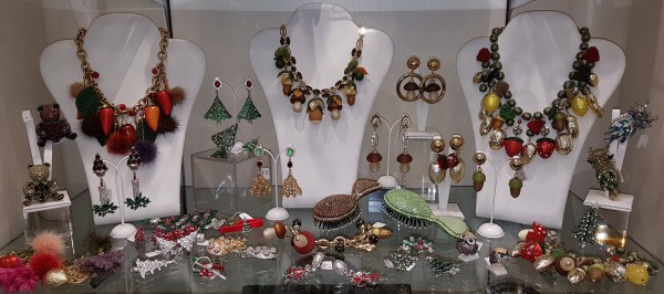 Gioielli e accessori per uomo e donna da Profumerie Castelli Roma